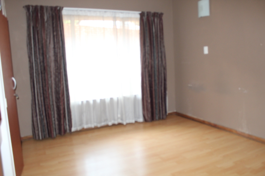 4 Bedroom Property for Sale in Schoemansville North West